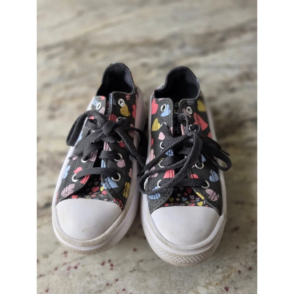 Big kids converse Heart platform Sneakers‎ size 2